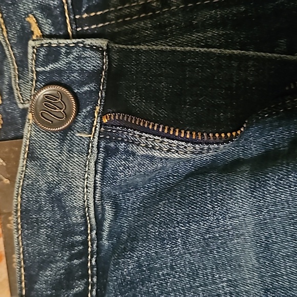 Wrangler retro Bailey high-rise shorts size 11 - Picture 5 of 8